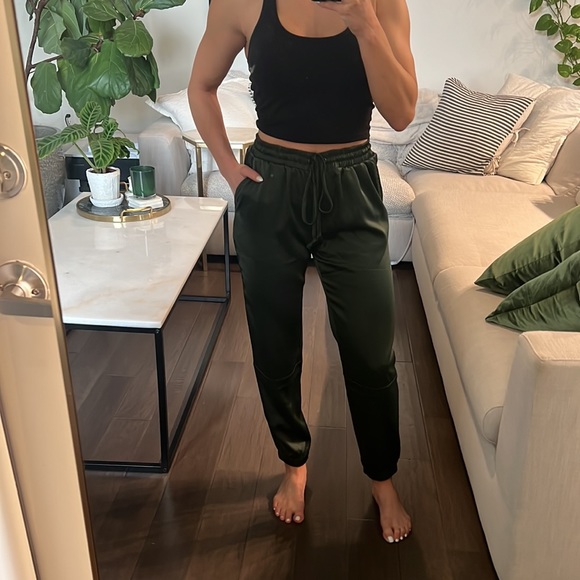 Socialite Pants - Women's Dark Green Jogger Pants